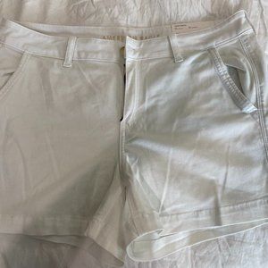 New w/ Tags White American Eagle Midi Shorts, Size 14